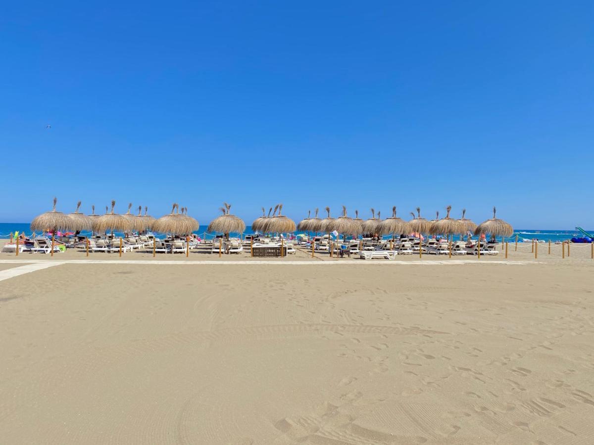 Studio In Costa Del Sol, Sea, Sunshine & Views フエンヒロラ エクステリア 写真
