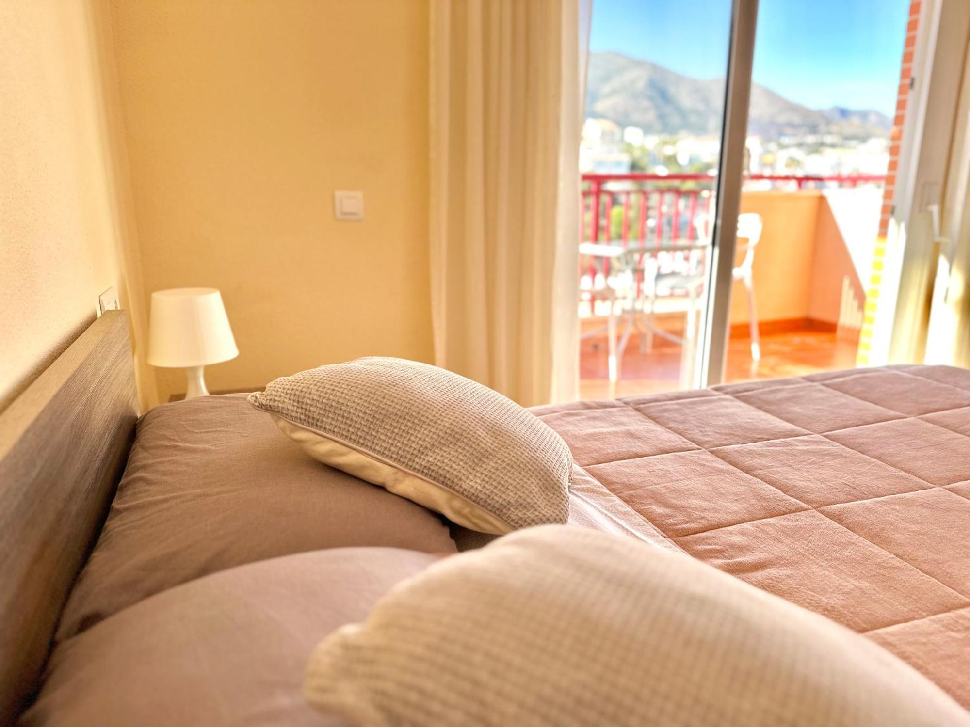 Studio In Costa Del Sol, Sea, Sunshine & Views フエンヒロラ エクステリア 写真